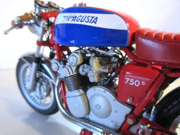 特価 MINICHAMPS (1/12) ＭＶ アグスタ 750S