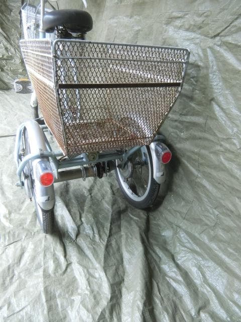 100：ブリヂストン　電動アシスト三輪車　ジャンク引取限定：埼玉県所沢市