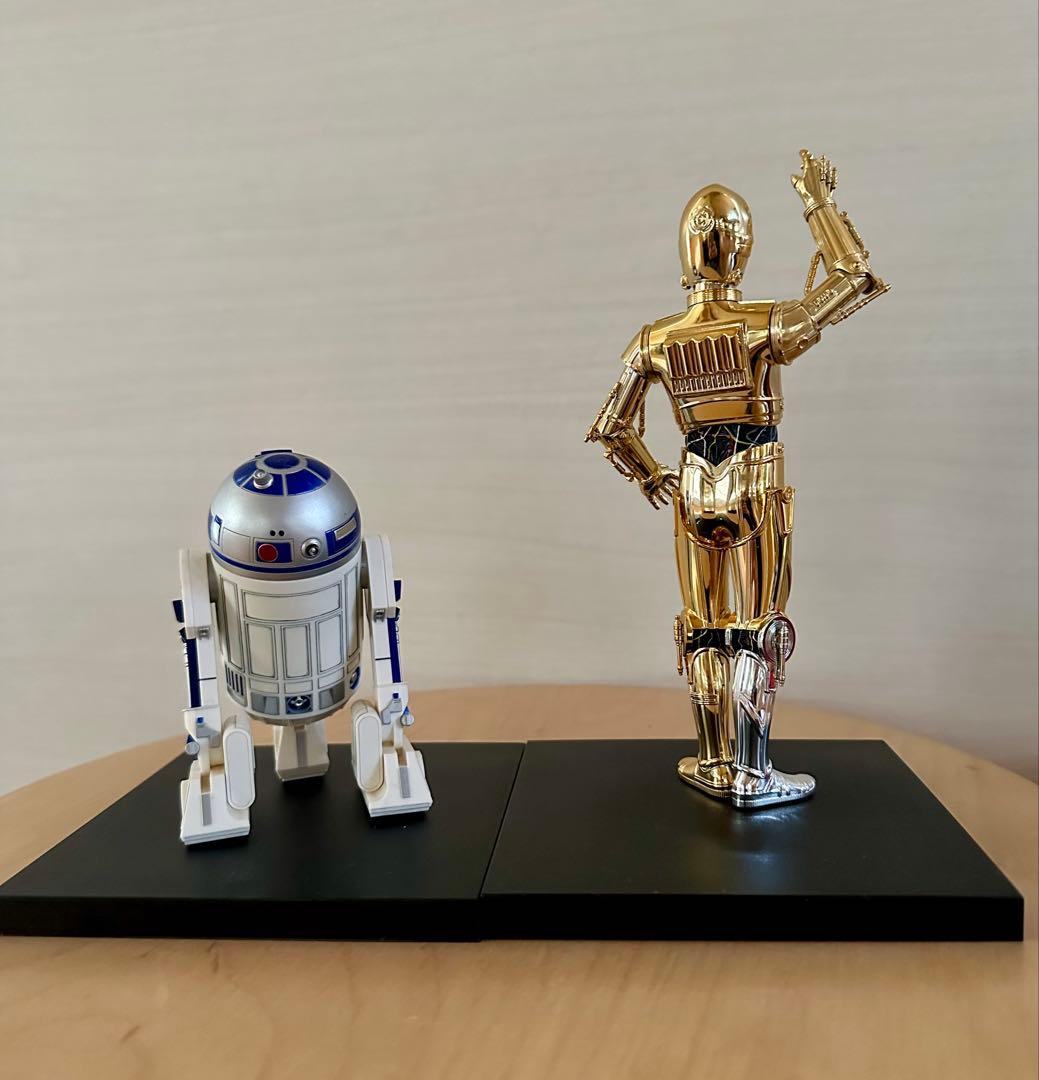 R2-D2 C-3PO フィギュアとダースベーダー　ヨーダフィギュアセット