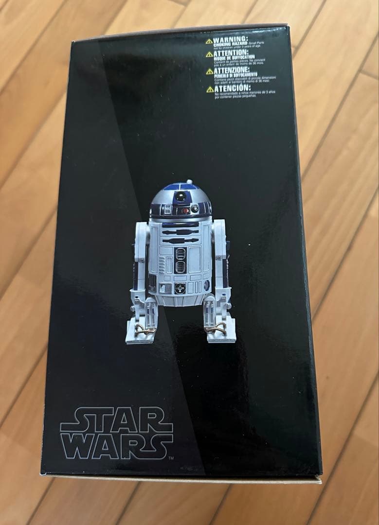 R2-D2 C-3PO フィギュアとダースベーダー　ヨーダフィギュアセット