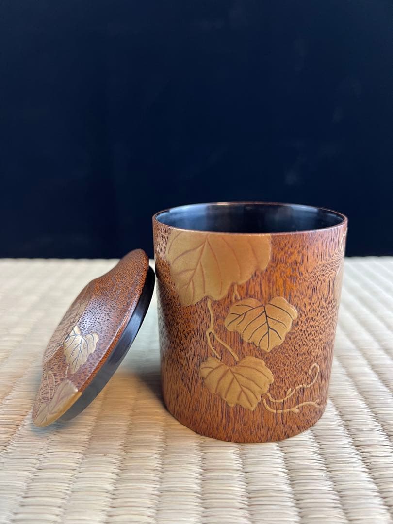 木製葉彫刻棗 箱付き 茶道具　茶入れ　骨董