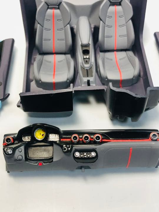 フジミ　フェラーリF12 tdf ver 確認用　1/24 その1