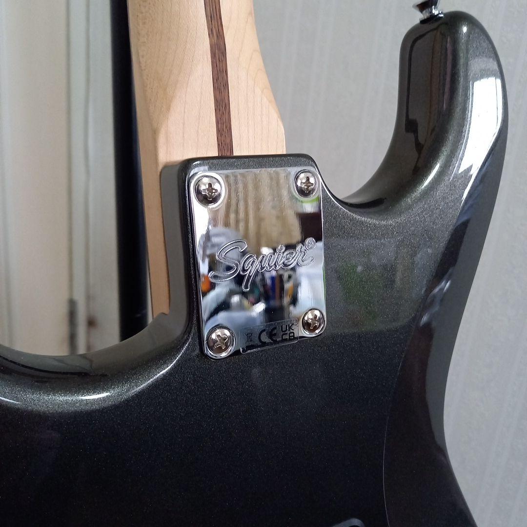 『希少・美品』SQUIER by FENDER STRATOCASTER