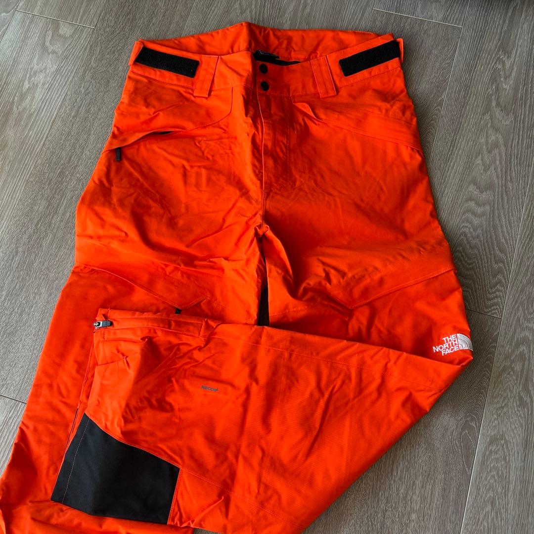 値下【新品未使用】スノボTHE NORTH FACEジャケット LパンツMセット