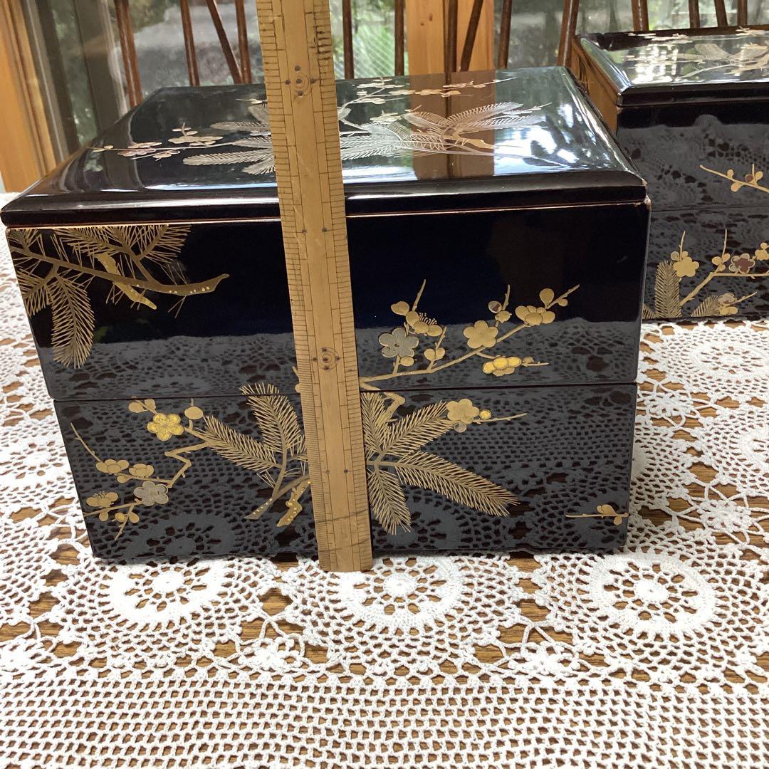k2f-4 黒色重箱 4段 金箔装飾　漆器　年代物　松竹梅　縁起物