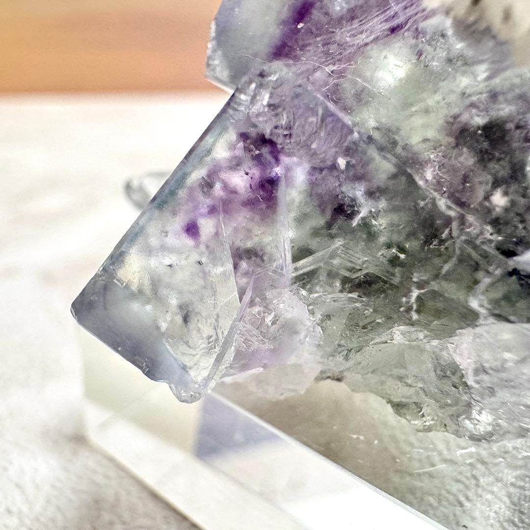 ◆【D021】フローライト 浙江省産 Bタイプ 原石 鉱物 標本