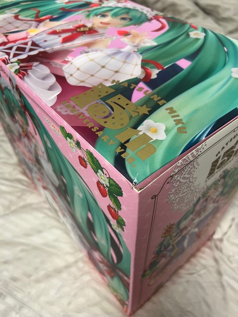 初音ミク 15th Anniversary Ver. 1/7 フィギュア