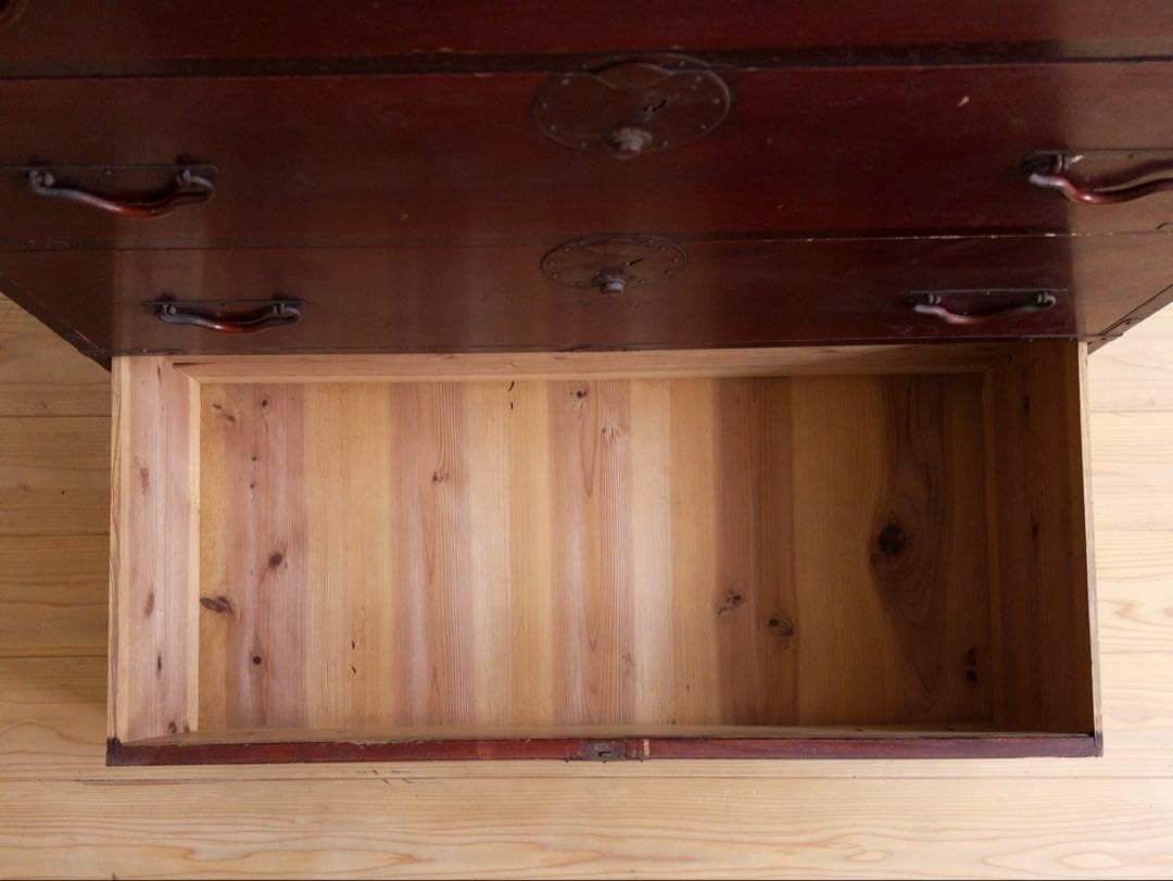 和箪笥　漆　M054　古道具　古家具　和家具　ビンテージ　アンティーク　レトロ