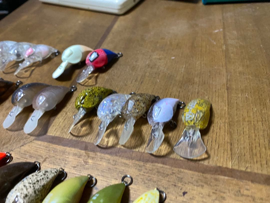 ★管釣トラウト　クランク　DFJ ウェイブラ一　レアカラ一ばかり24個　未使用