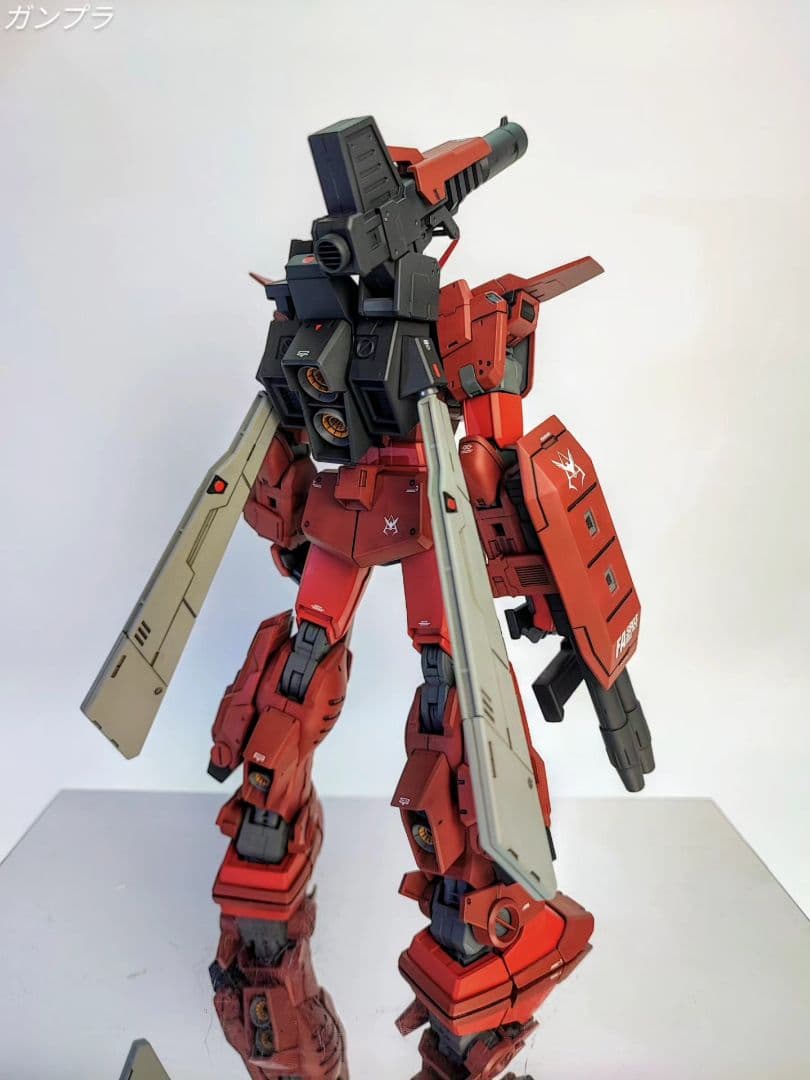 MGシャア専用フルアーマーガンダム ガンプラ完成品
