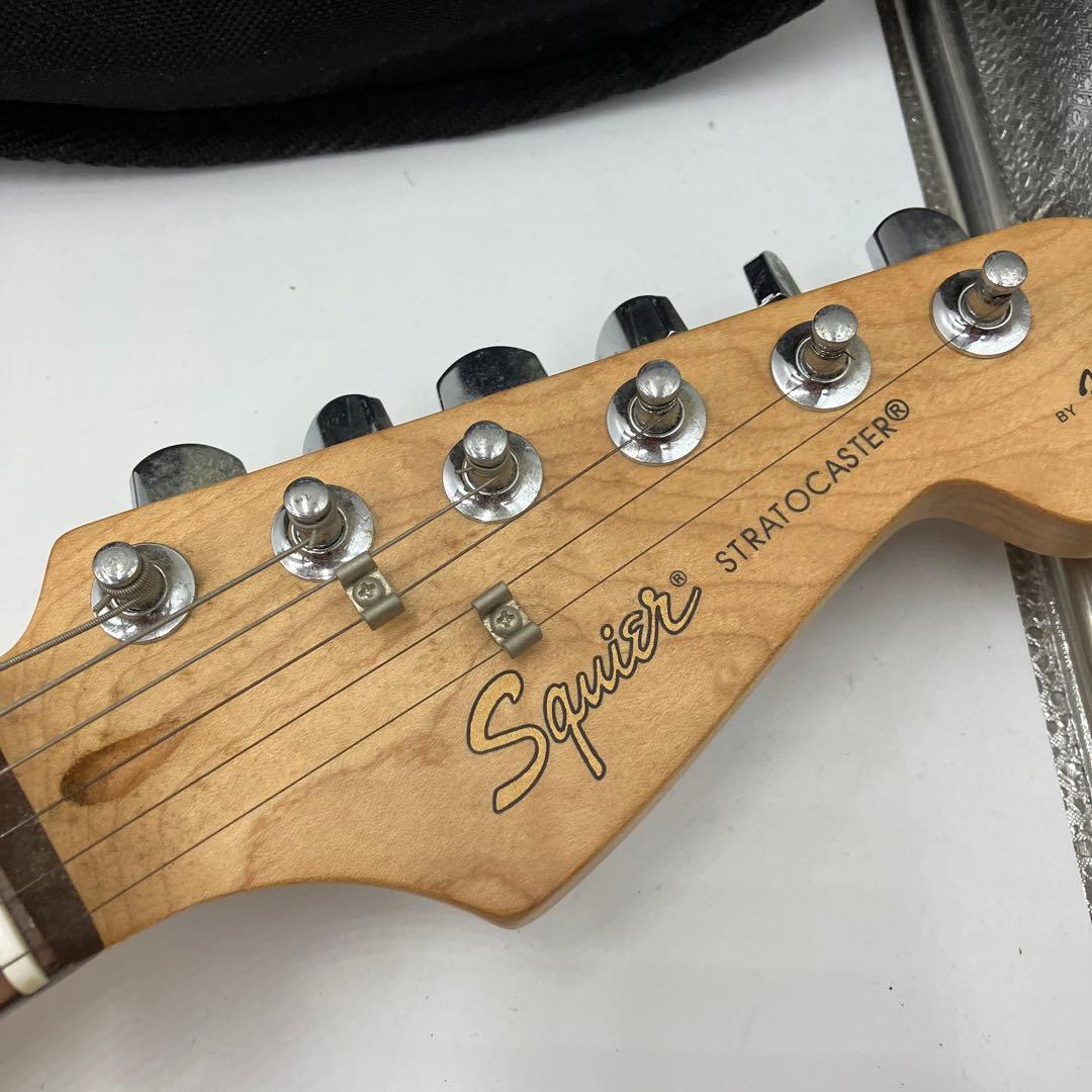 Squier by Fender ストラトキャスター ケース付き　エレキギター