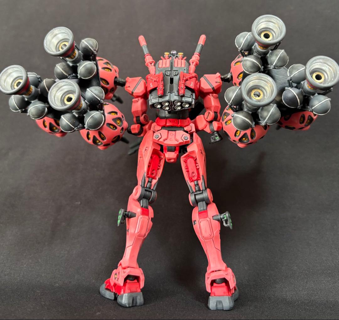 HG赤いガンダム完成品（ビット6個付き・部分塗装・つや消しトップコート仕上げ）