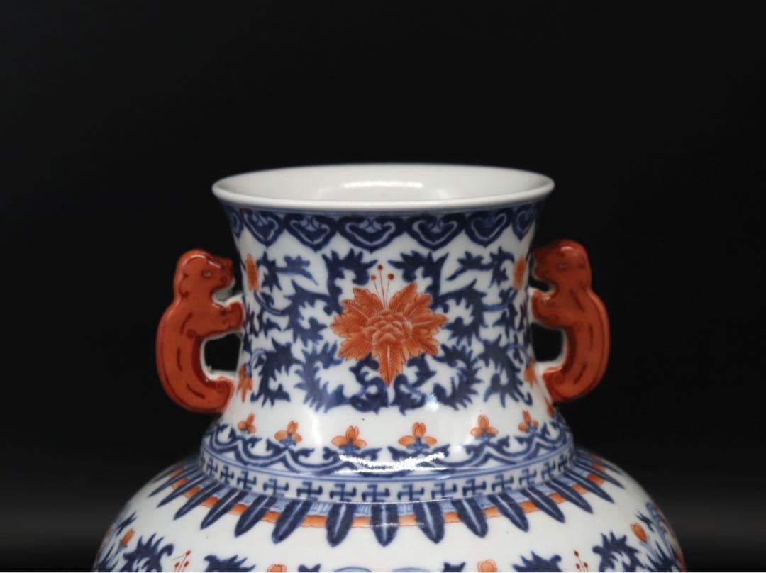 中国　染付ハン紅花卉紋雙耳瓶　大清乾隆年製銘　送料込み0907