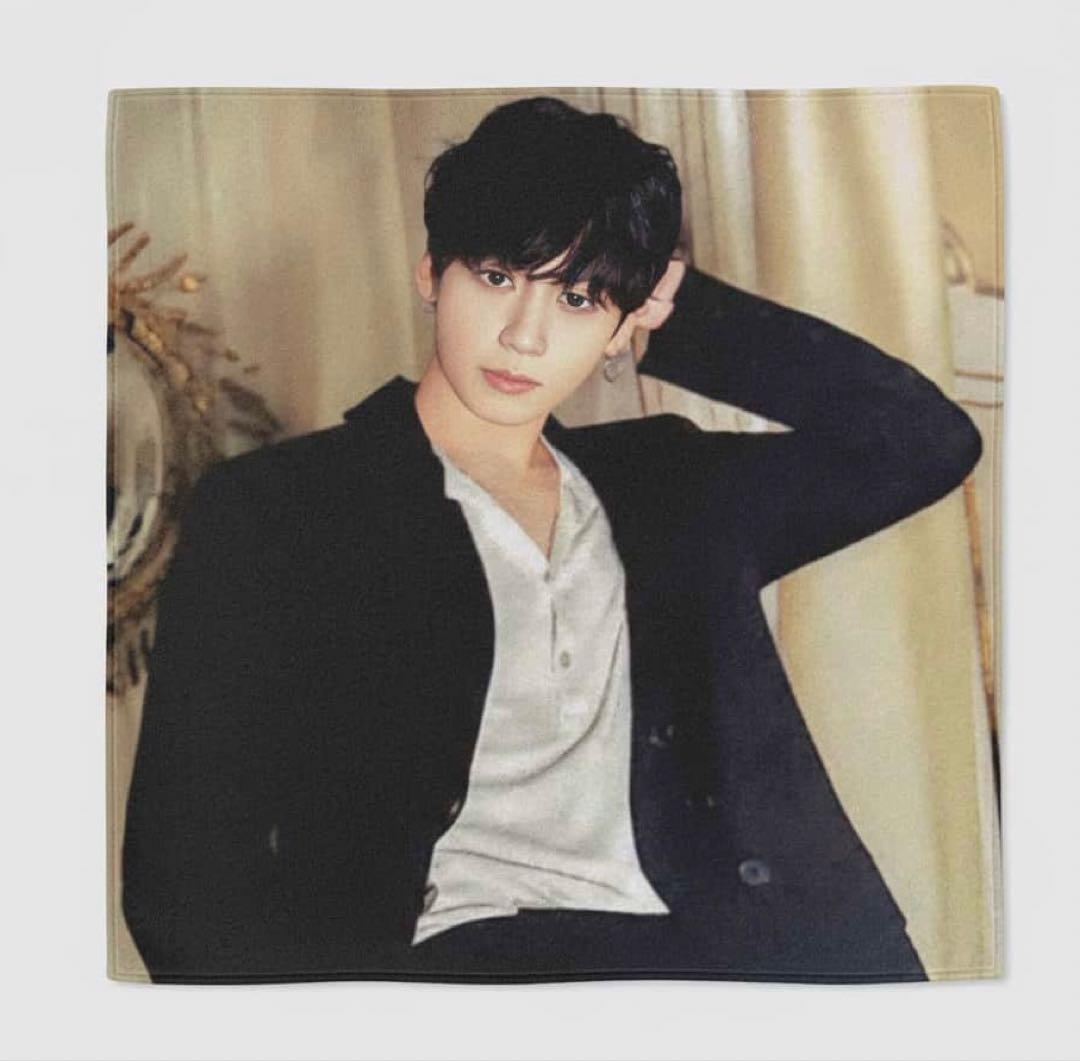 jungkookジョングク グク ハンドタオル　30×30 テテ　ジミン　ジン