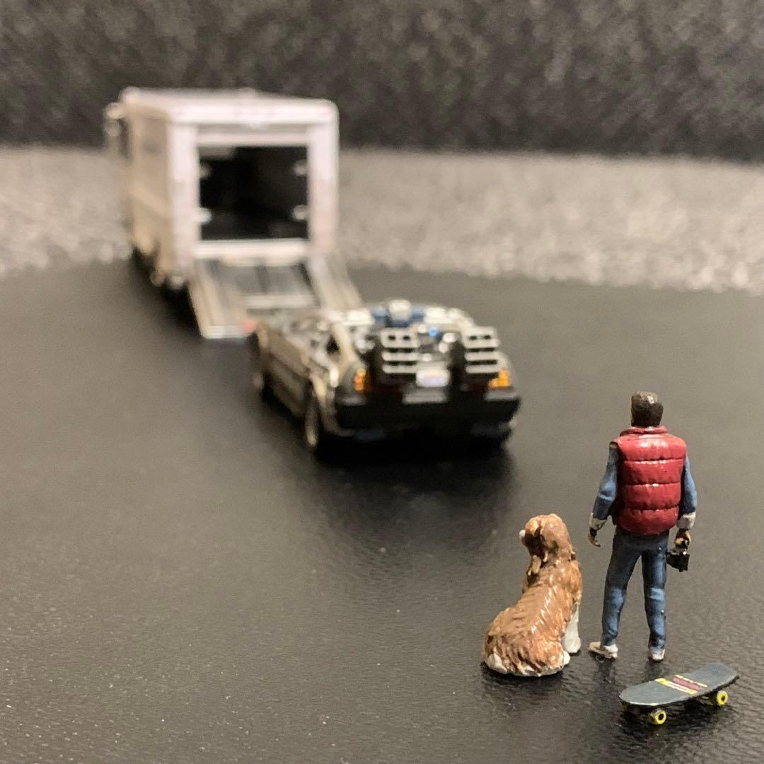 デロリアン & ドクのバン カスタム品 バックトゥザフューチャー 1/64