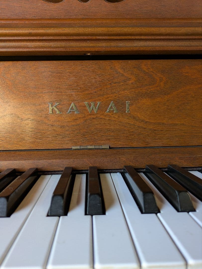 KAWAI　アップライトピアノ　KL-11KF