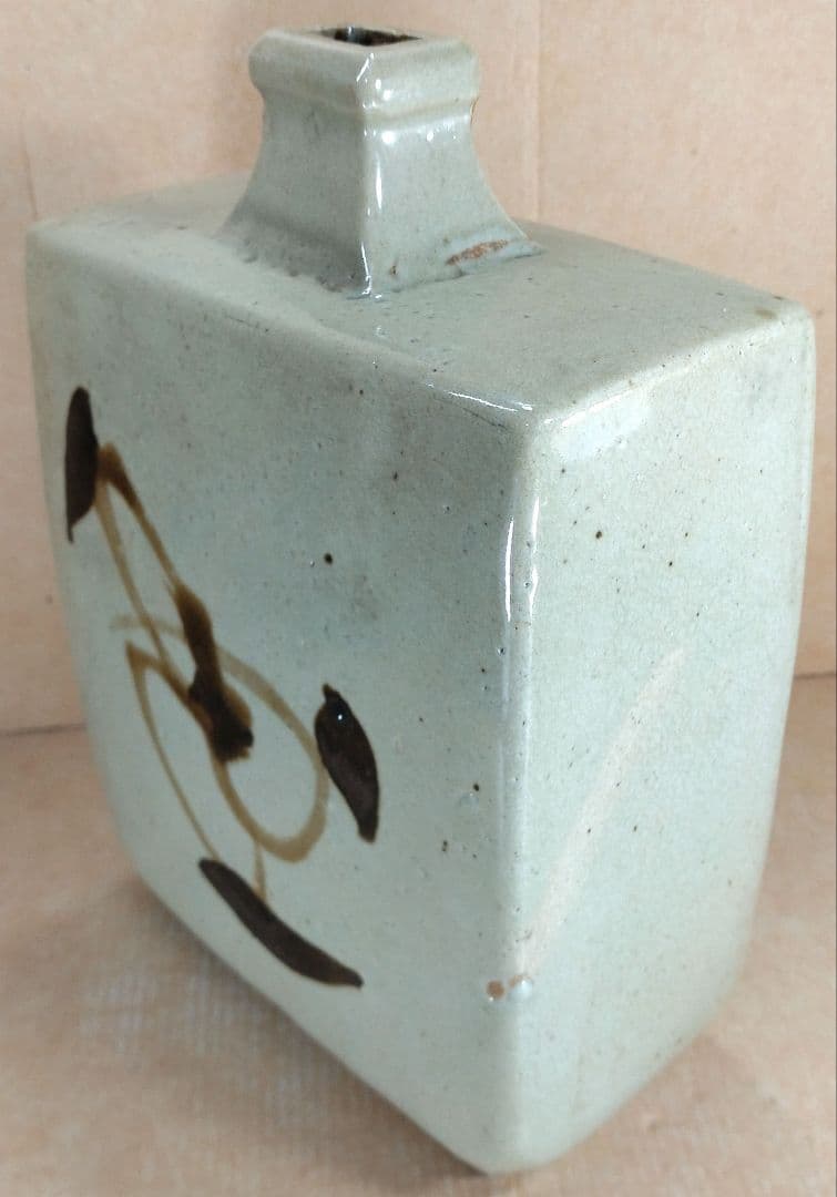 濱田庄司(浜田庄司) 白釉鐵絵扁壷 共箱 人間国宝 益子焼 美品 黍花文 花文