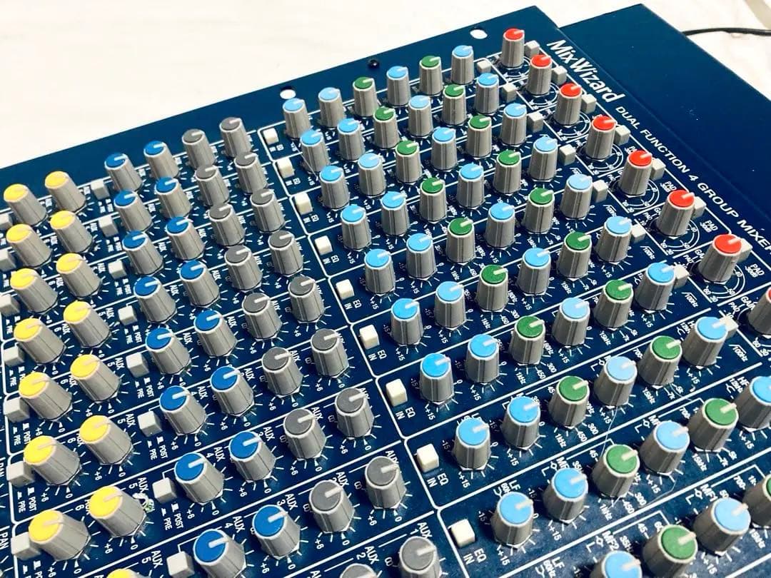 ALLEN & HEATH MixWizard WZ 14:4:2+ ケース付