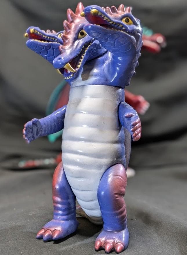 ジャイアント＆スタンダード　三つ首竜「スペクトルマン」（マスダヤ復刻）２体セット