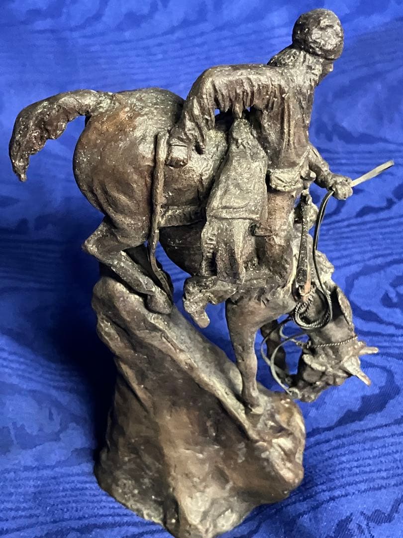 フレデリックレミントン　金属製 騎馬像 彫刻 約15cm